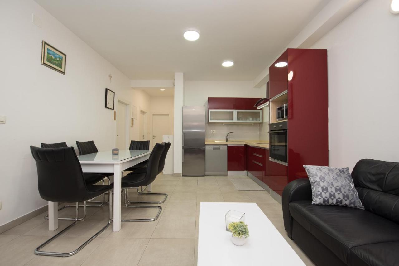 Apartment Miss Tina Trogir Extérieur photo